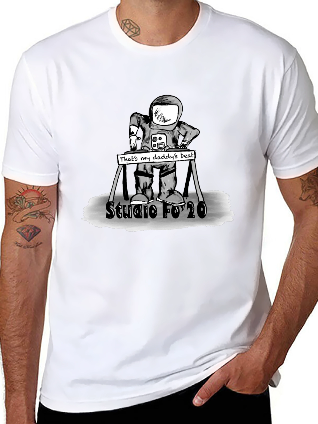 Astronaut Studio Fo20 Graphic T-Shirt