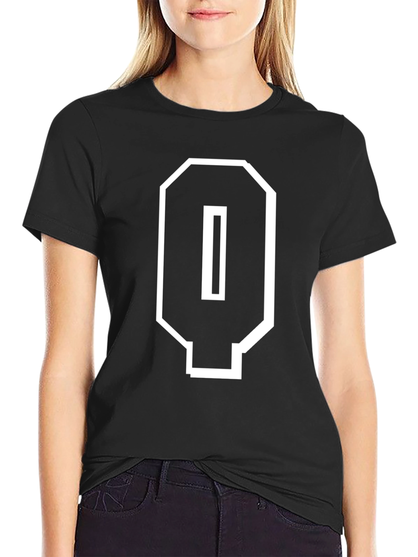 Modern Letter Q Graphic T-Shirt
