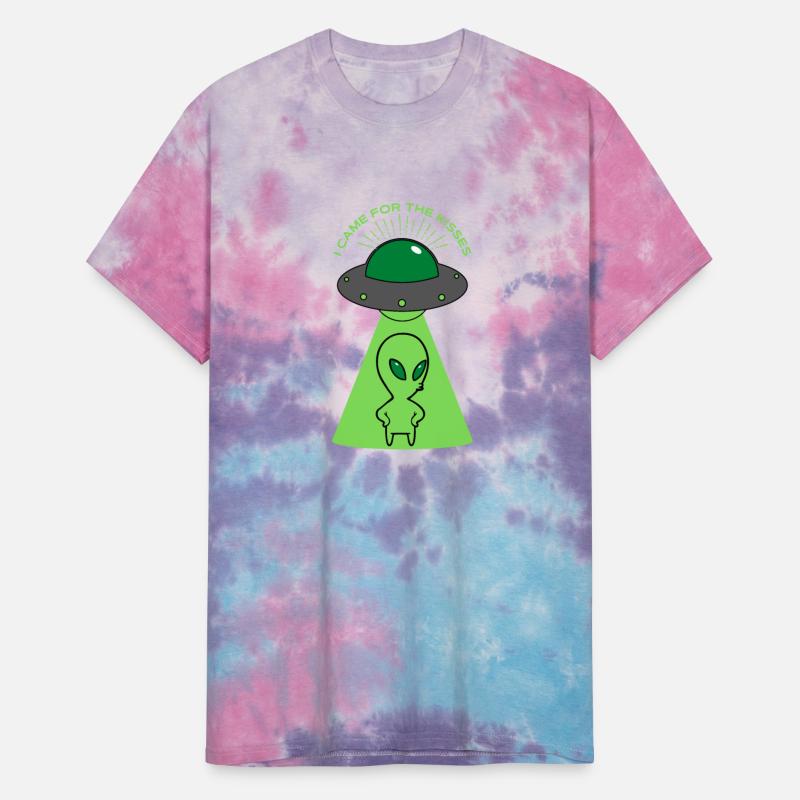 Beam Me Up, Scotty! This Green Alien Is Ready