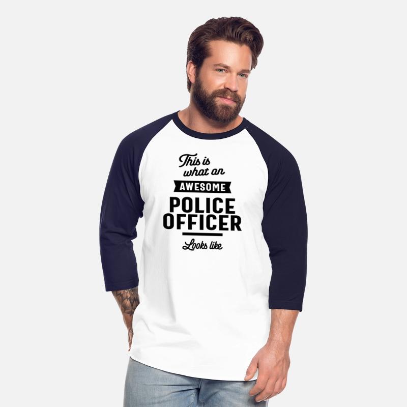This is What an Awesome Police Officer Looks Like